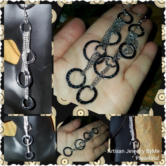 SALE Dangling Chain Tassels Hammered Loop Earrings - Picture 3 of 3